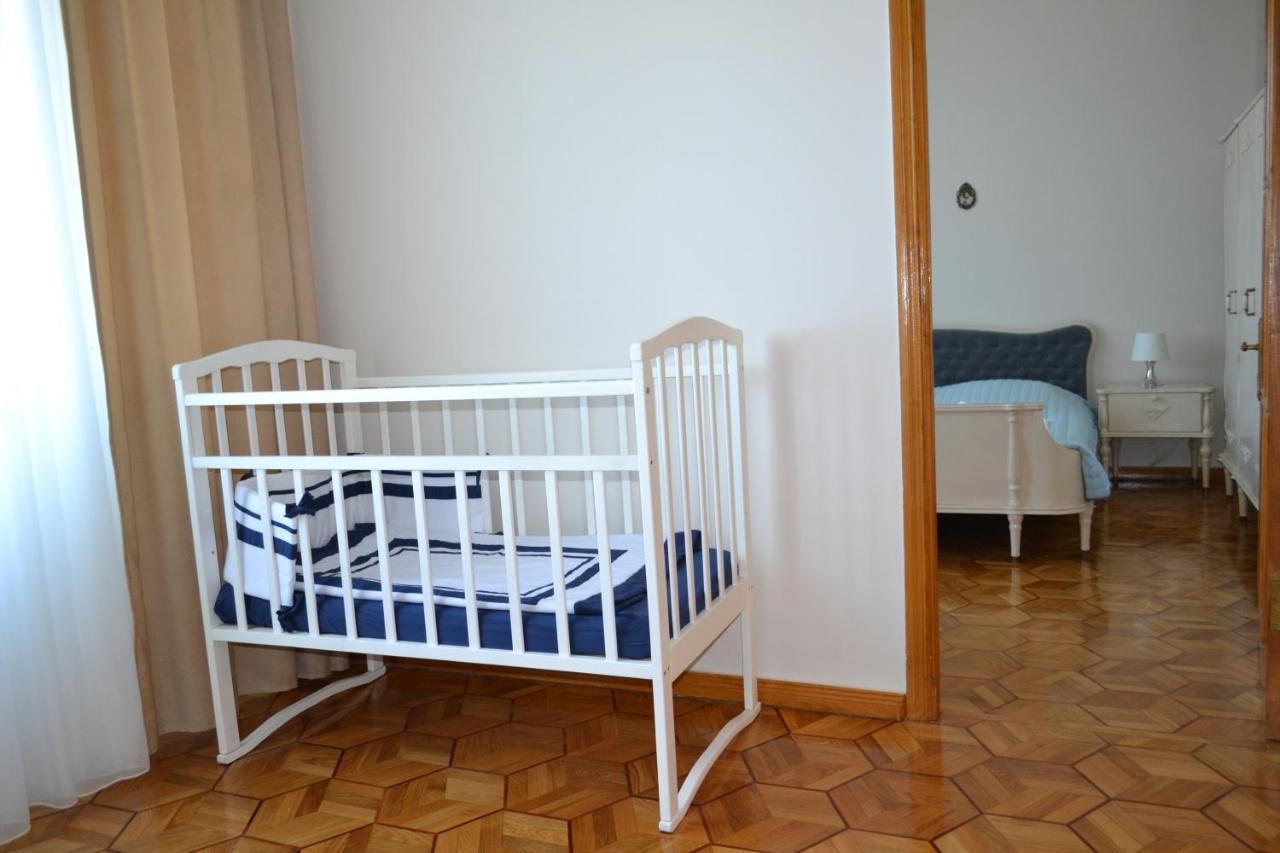 Seaside Luxury Apartment 巴统 外观 照片