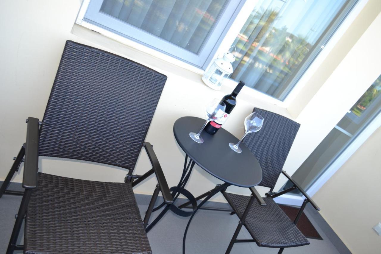 Seaside Luxury Apartment 巴统 外观 照片